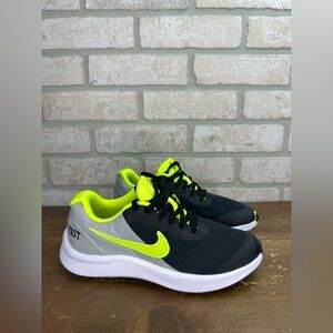 Nike Star Runner 3 GS Play Youth Running Shoes Size 3.5 - 0382